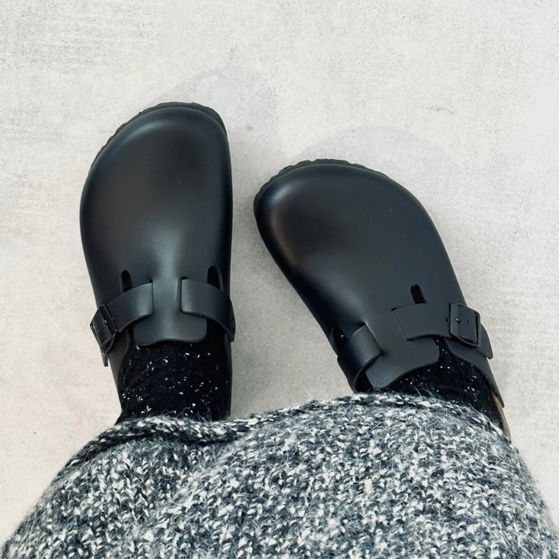 Womens/Mens  Clogs | Boston Super Gripleather Black Clogs Black